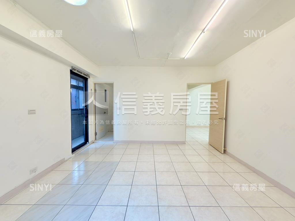 面校園大安捷運華廈房屋室內格局與周邊環境