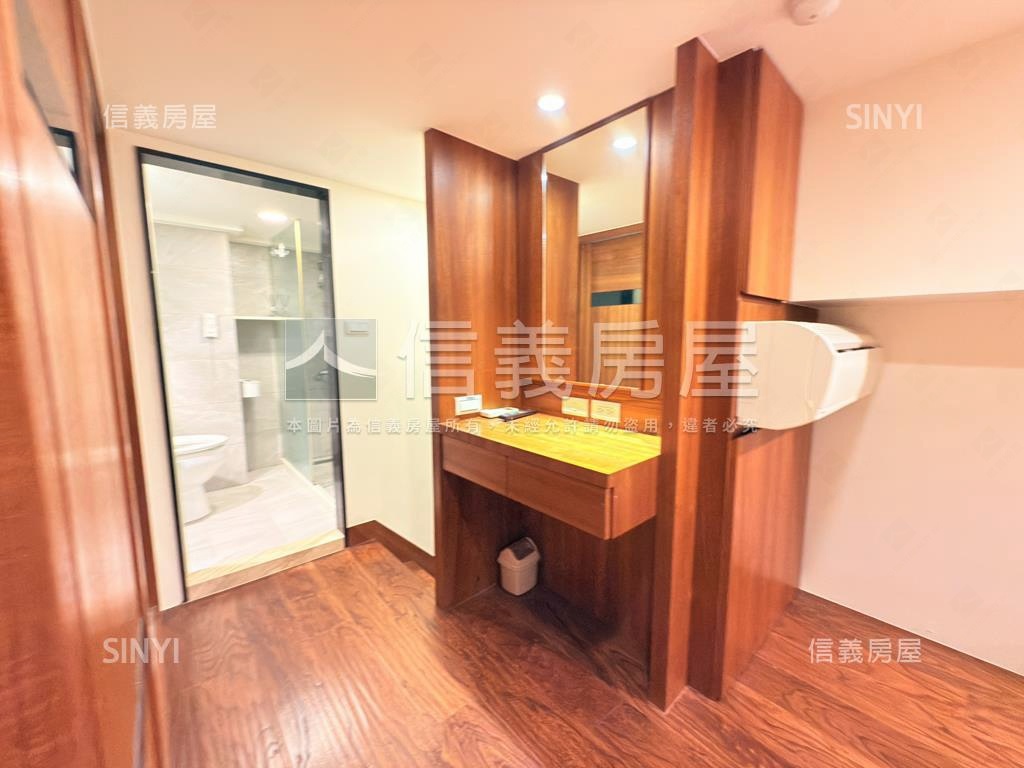 卡爾頓景觀後棟美美屋房屋室內格局與周邊環境