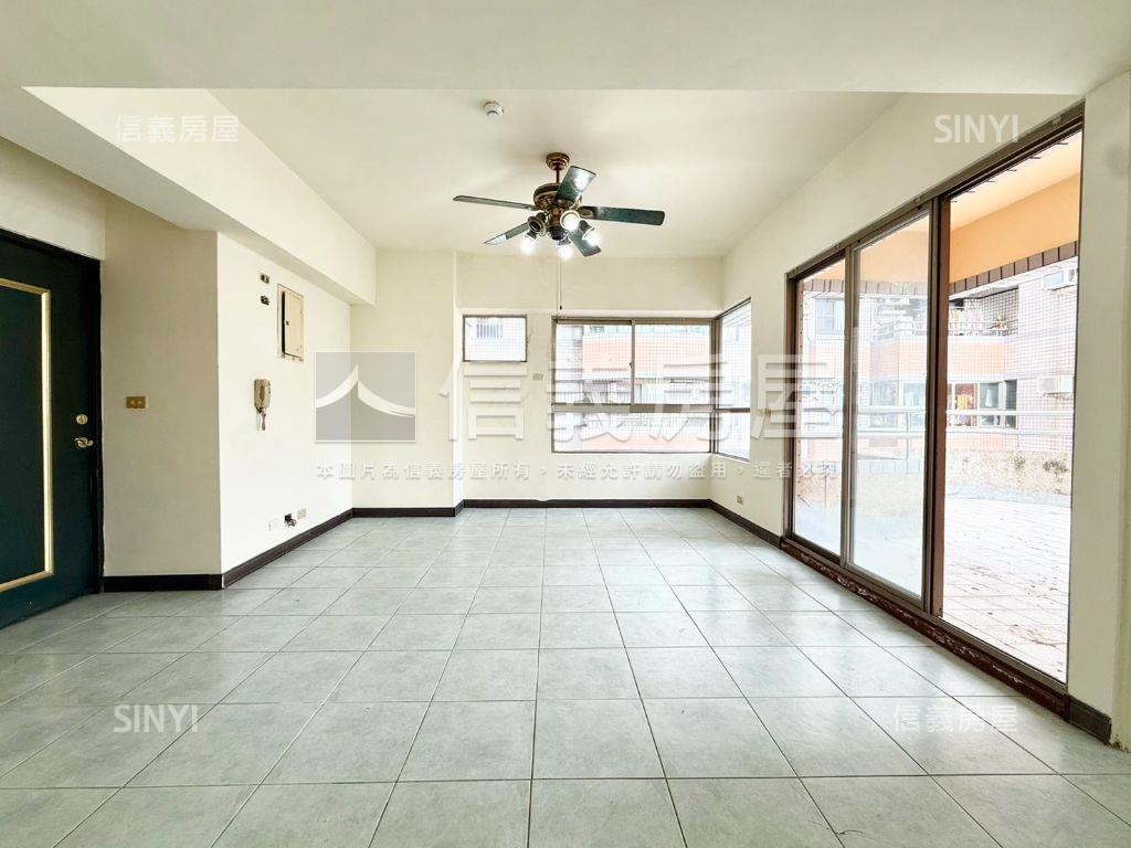 漢口商圈大三房平面車位房屋室內格局與周邊環境