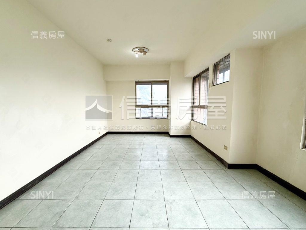 漢口商圈大三房平面車位房屋室內格局與周邊環境