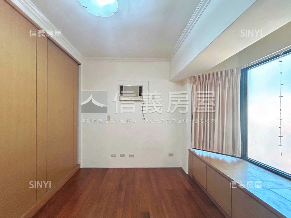 光榮世家電梯三房房屋室內格局與周邊環境