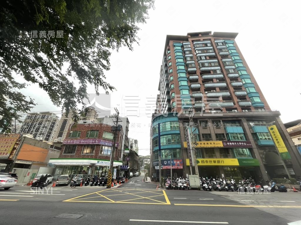 光榮世家電梯三房房屋室內格局與周邊環境