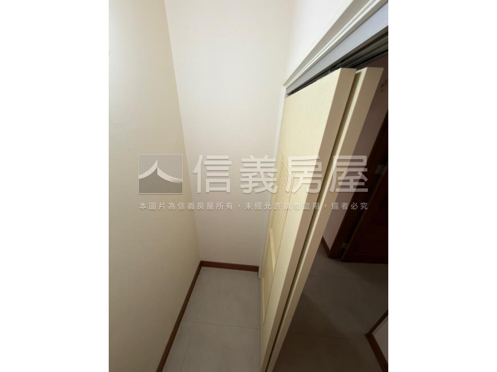 太極新村三房平車美屋房屋室內格局與周邊環境