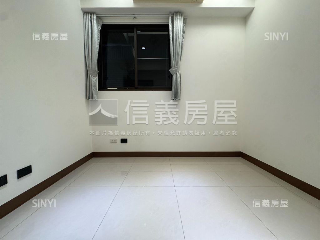 桃子園看山海三房雙平車Ｉ房屋室內格局與周邊環境