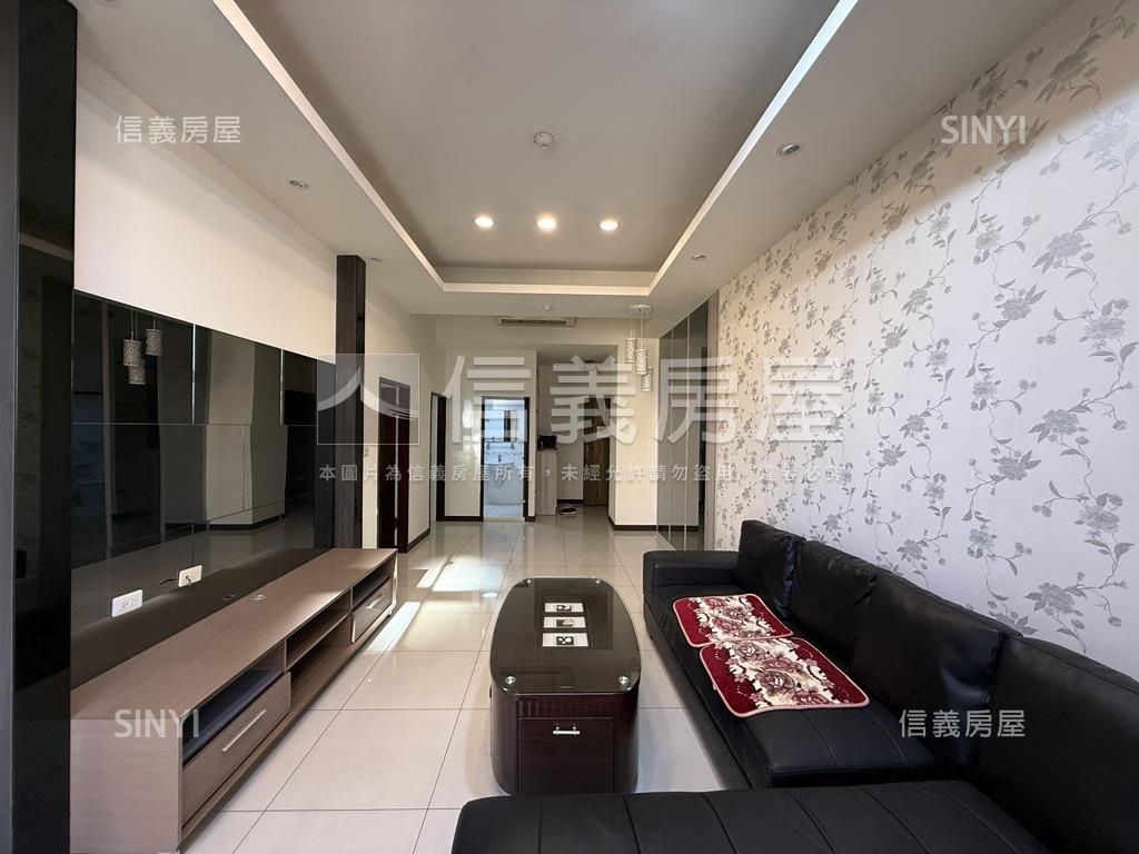 ＨＩＧＨ客兩房車位房屋室內格局與周邊環境