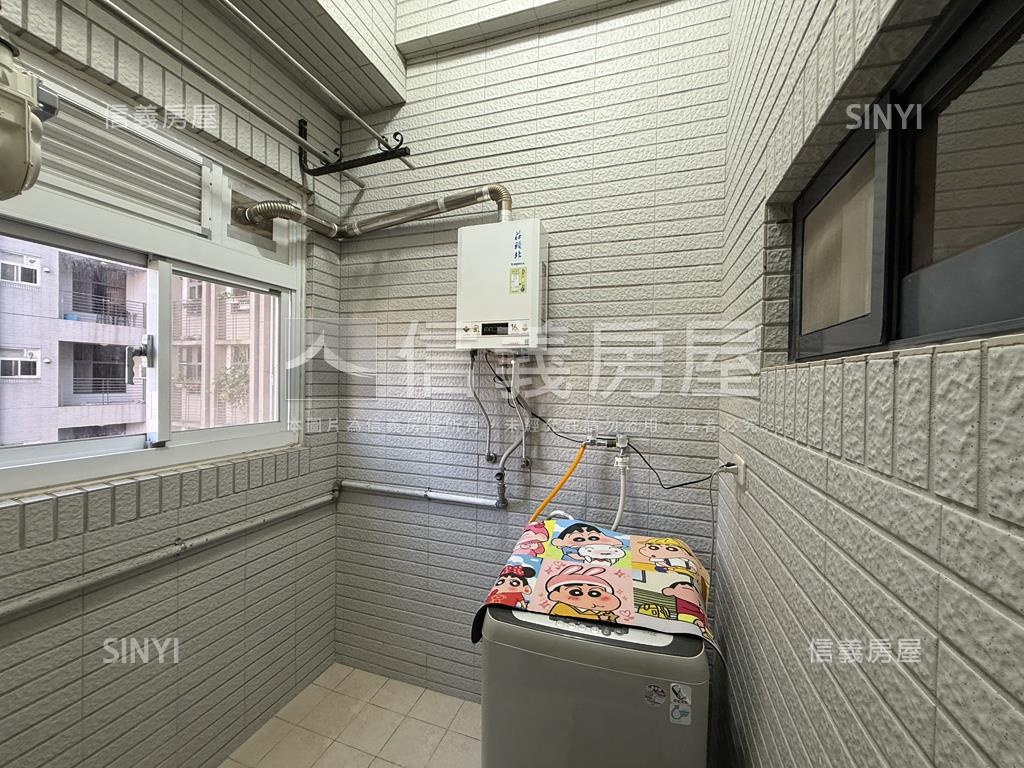 ＨＩＧＨ客兩房車位房屋室內格局與周邊環境