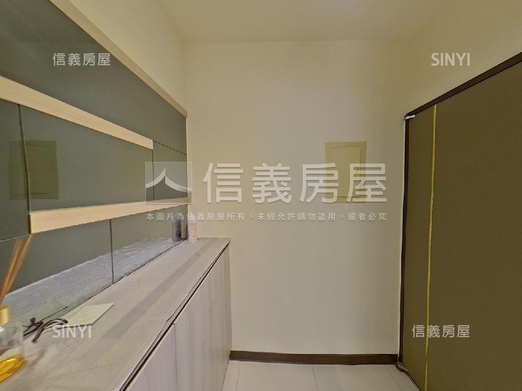 Ｌｕｃｋｙ精美兩房車位房屋室內格局與周邊環境