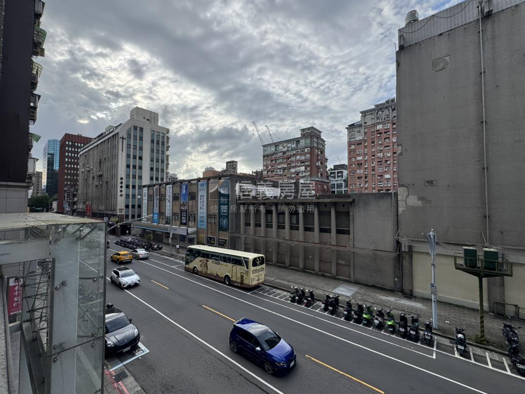和邑｜質感套房房屋室內格局與周邊環境