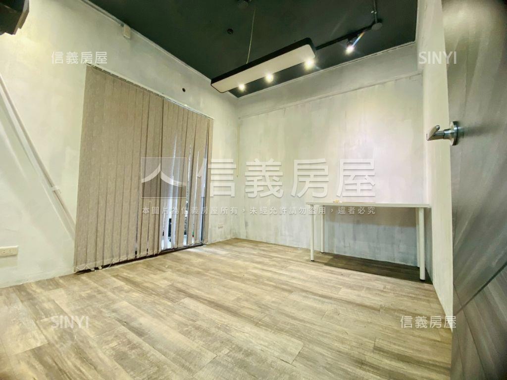 南京復興三房邊間有車位房屋室內格局與周邊環境