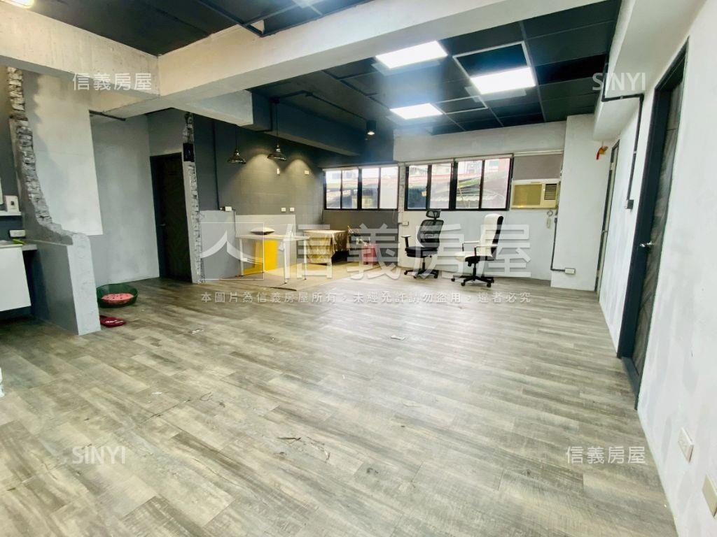 南京復興三房邊間有車位房屋室內格局與周邊環境