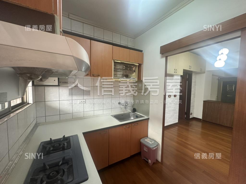 武陵溫馨三房車位房屋室內格局與周邊環境