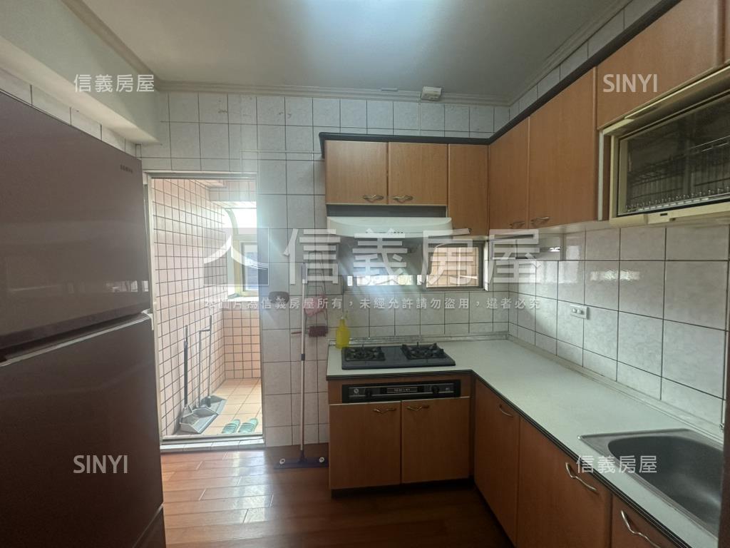 武陵溫馨三房車位房屋室內格局與周邊環境