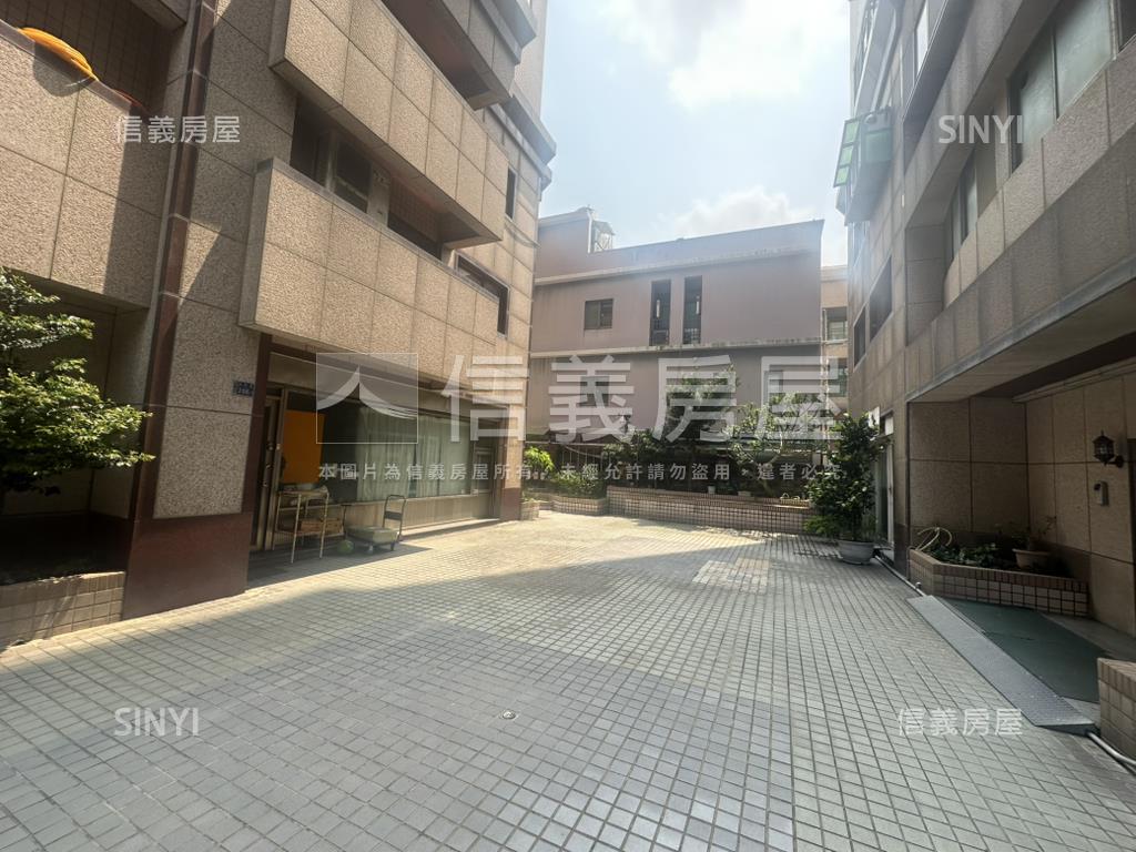 武陵溫馨三房車位房屋室內格局與周邊環境