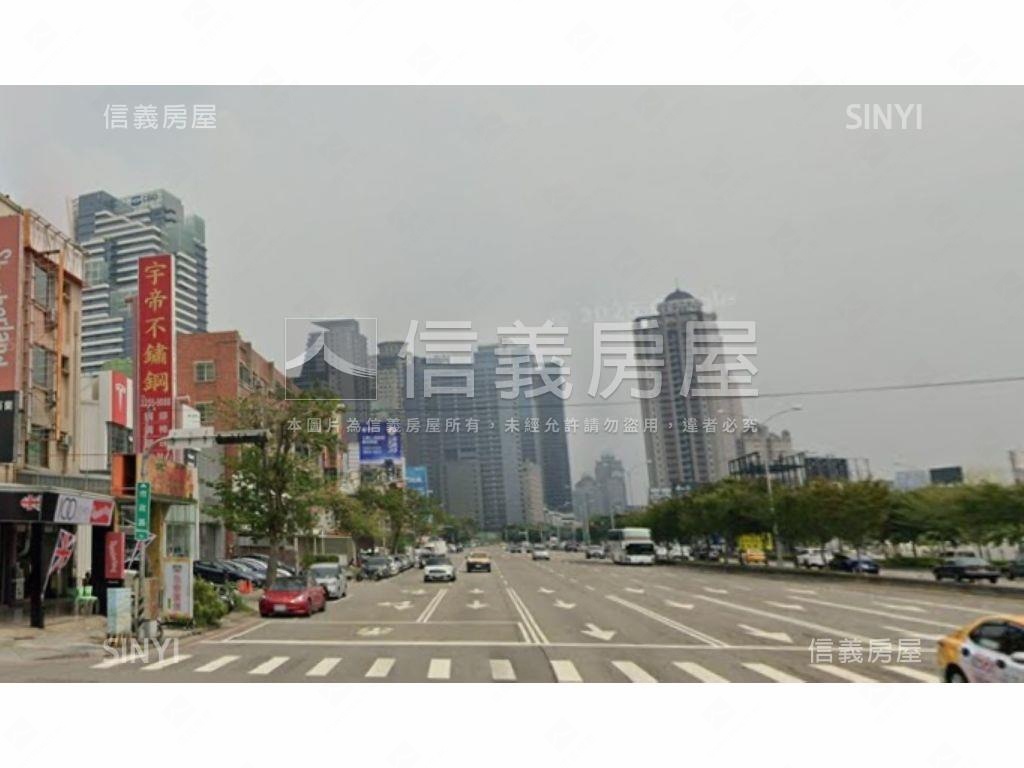 燙金七期正市政路透天店面房屋室內格局與周邊環境