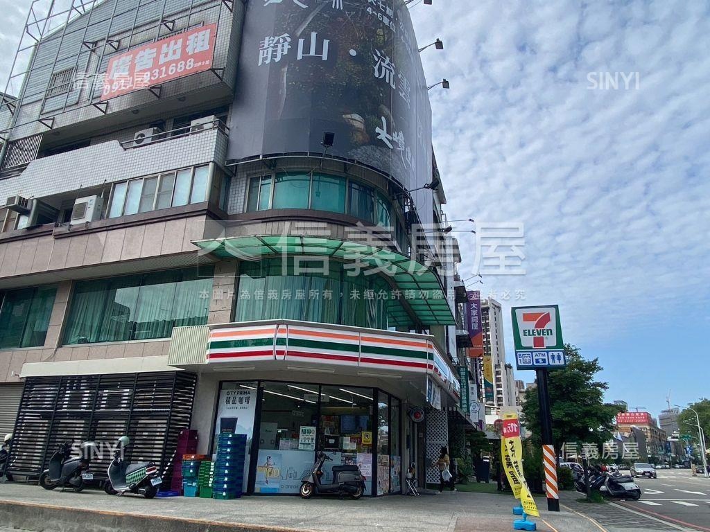 燙金七期正市政路透天店面房屋室內格局與周邊環境