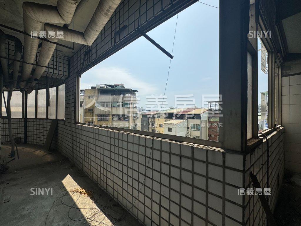 富山世貿氣派辦公房屋室內格局與周邊環境