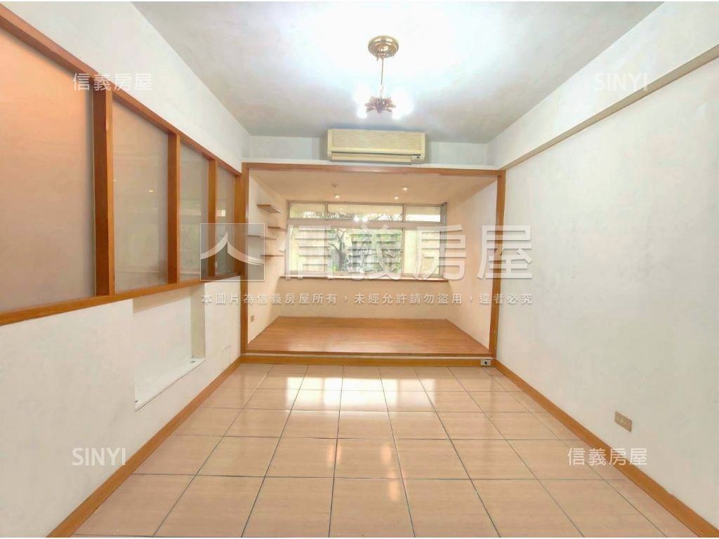 新店精美三房房屋室內格局與周邊環境