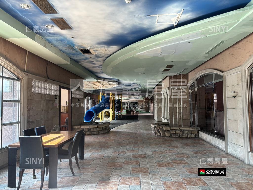 摩天高雄‧亮四房平車房屋室內格局與周邊環境