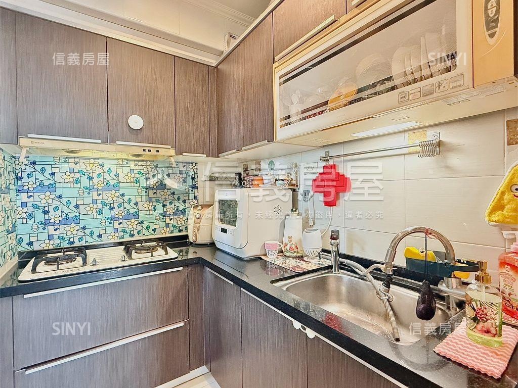 ｜超越一百｜陽光三房平移房屋室內格局與周邊環境