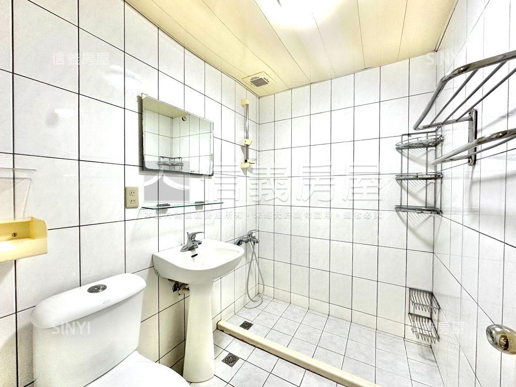 看好案⭐國泰格局三房雙衛房屋室內格局與周邊環境