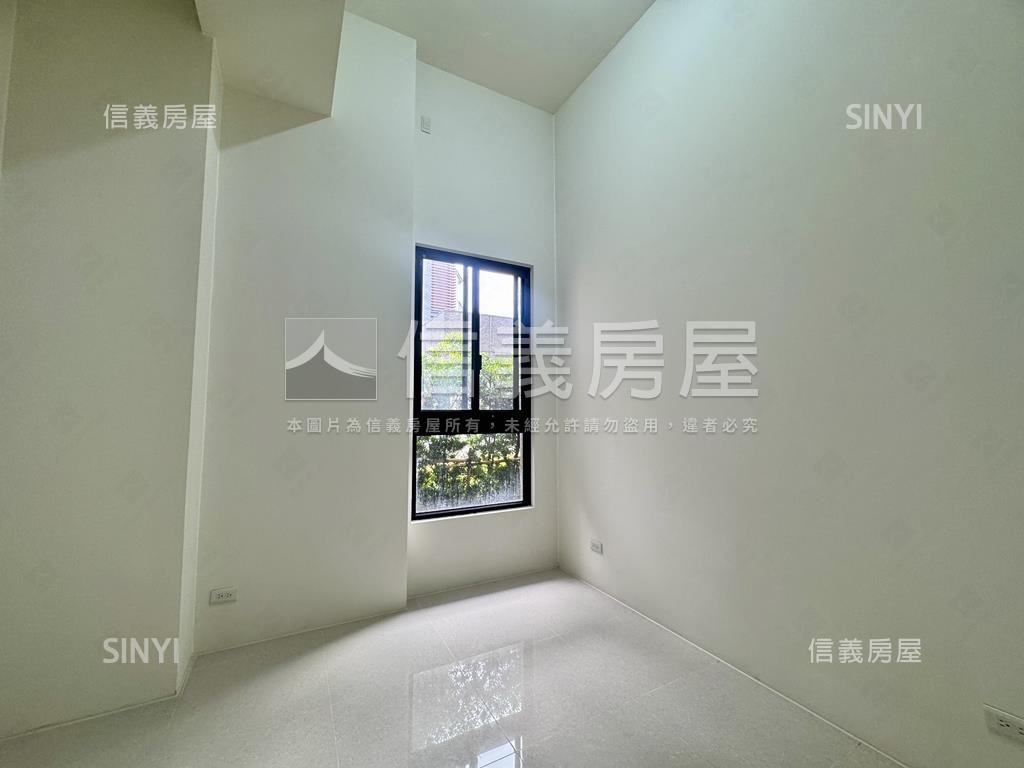 山湖觀庭院景觀宅房屋室內格局與周邊環境