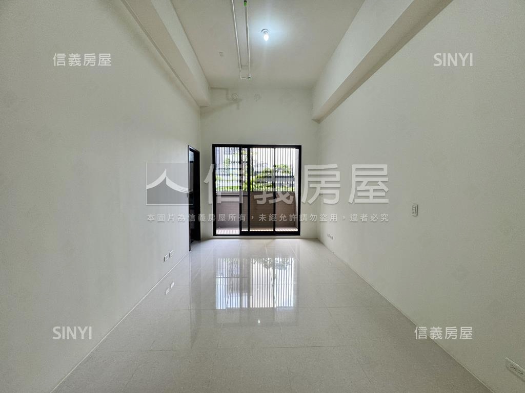 山湖觀庭院景觀宅房屋室內格局與周邊環境