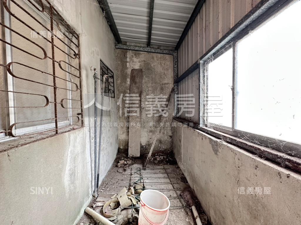 新竹高峰路稀有透天房屋室內格局與周邊環境