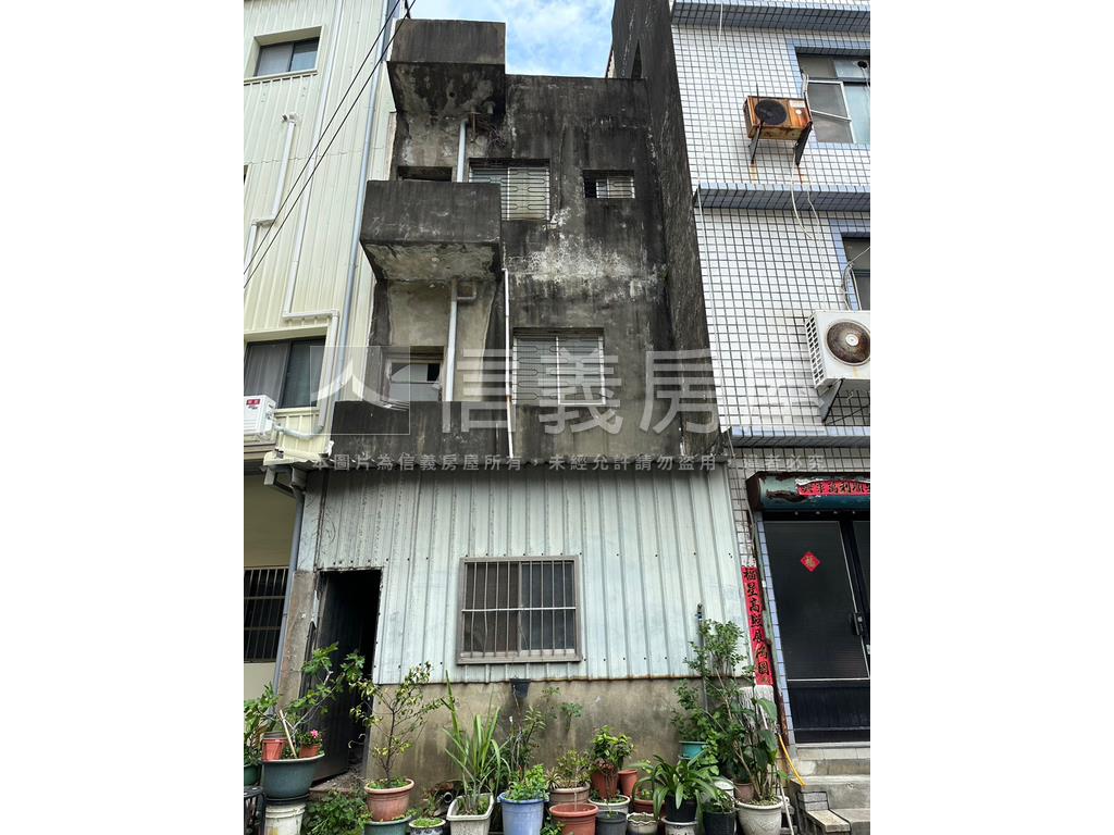 新竹高峰路稀有透天房屋室內格局與周邊環境