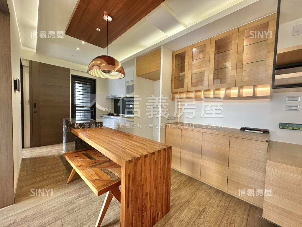 遊川楓｜高樓兩房平車房屋室內格局與周邊環境