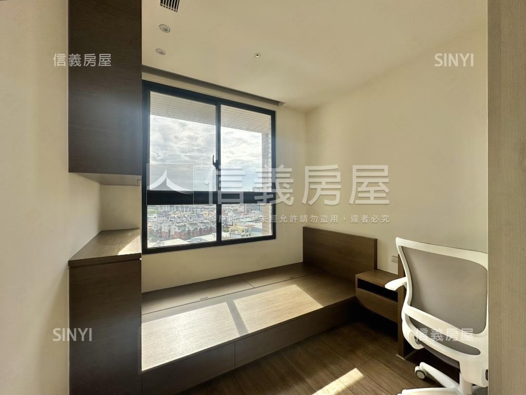 遊川楓｜高樓兩房平車房屋室內格局與周邊環境