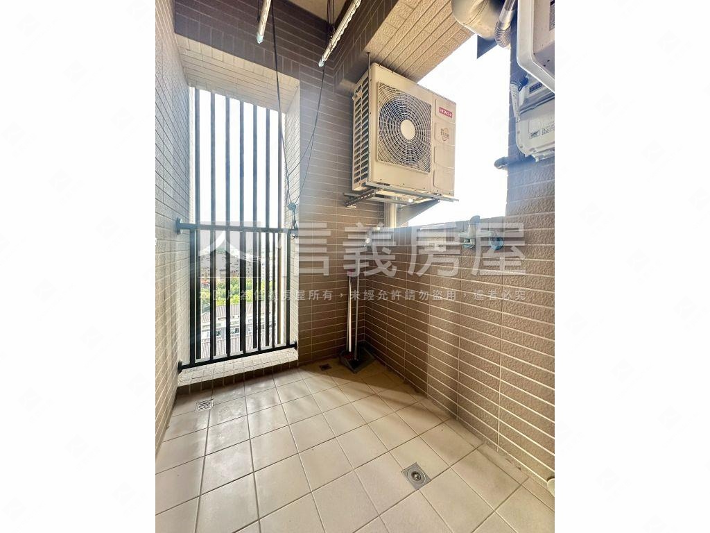 遊川楓｜高樓兩房平車房屋室內格局與周邊環境