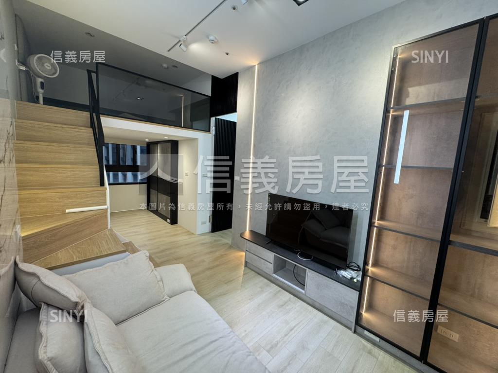 芬蘭極光美麗房屋室內格局與周邊環境
