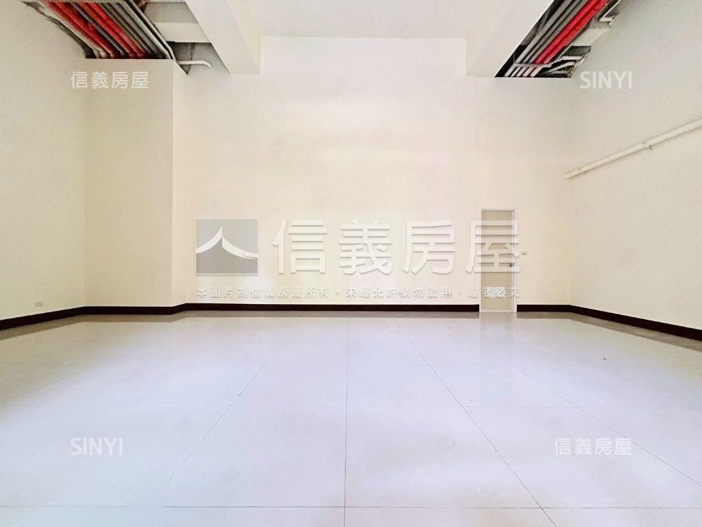 春福康波全新交屋黃金店面房屋室內格局與周邊環境