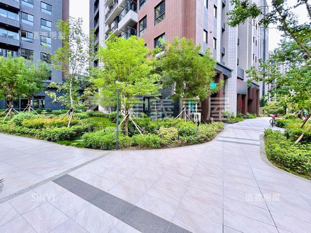 春福康波全新交屋黃金店面房屋室內格局與周邊環境