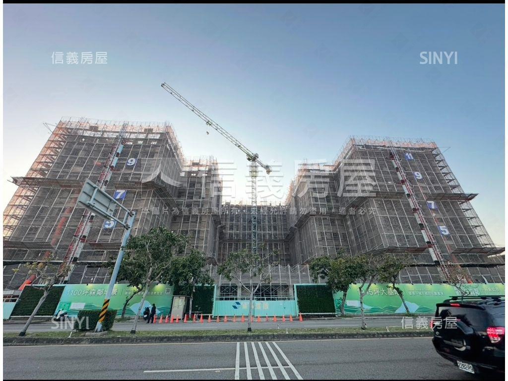 新業微丘森鄰Ｑ棟二房平車房屋室內格局與周邊環境