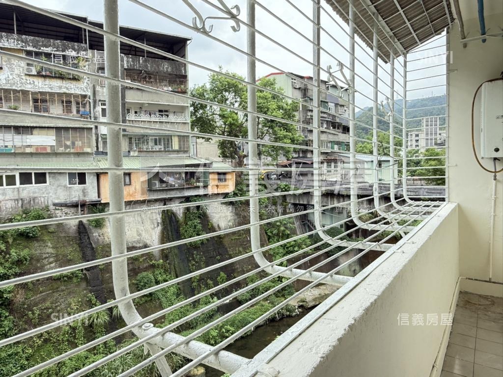 安康路邊間三面採光美寓房屋室內格局與周邊環境