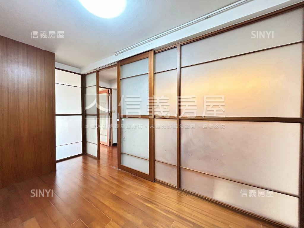 樓中樓２＋２大空間美屋房屋室內格局與周邊環境
