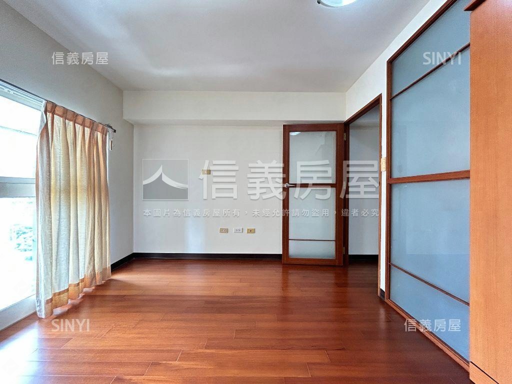 樓中樓２＋２大空間美屋房屋室內格局與周邊環境