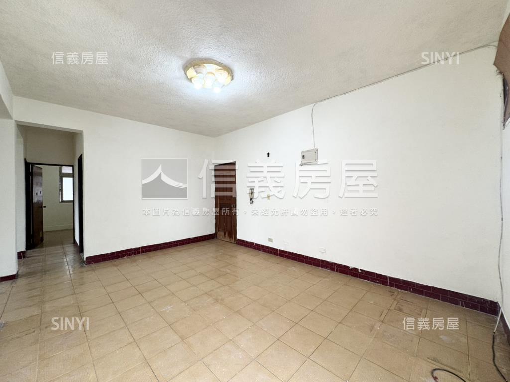 新店三民路３字頭公寓房屋室內格局與周邊環境