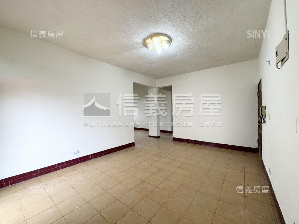 新店三民路３字頭公寓房屋室內格局與周邊環境