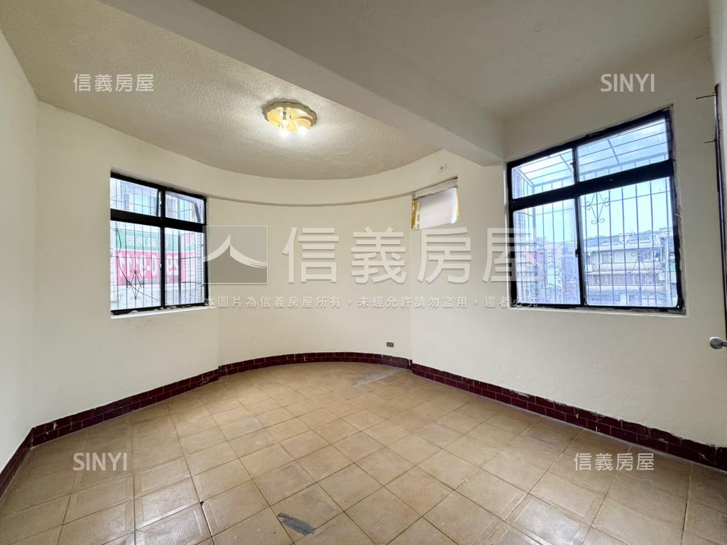 新店三民路３字頭公寓房屋室內格局與周邊環境
