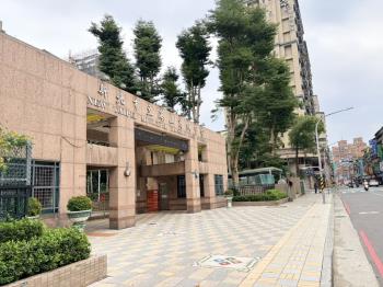 近新板～電梯３房二衛