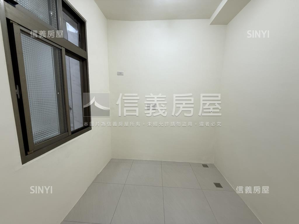 近捷運２樓美寓房屋室內格局與周邊環境