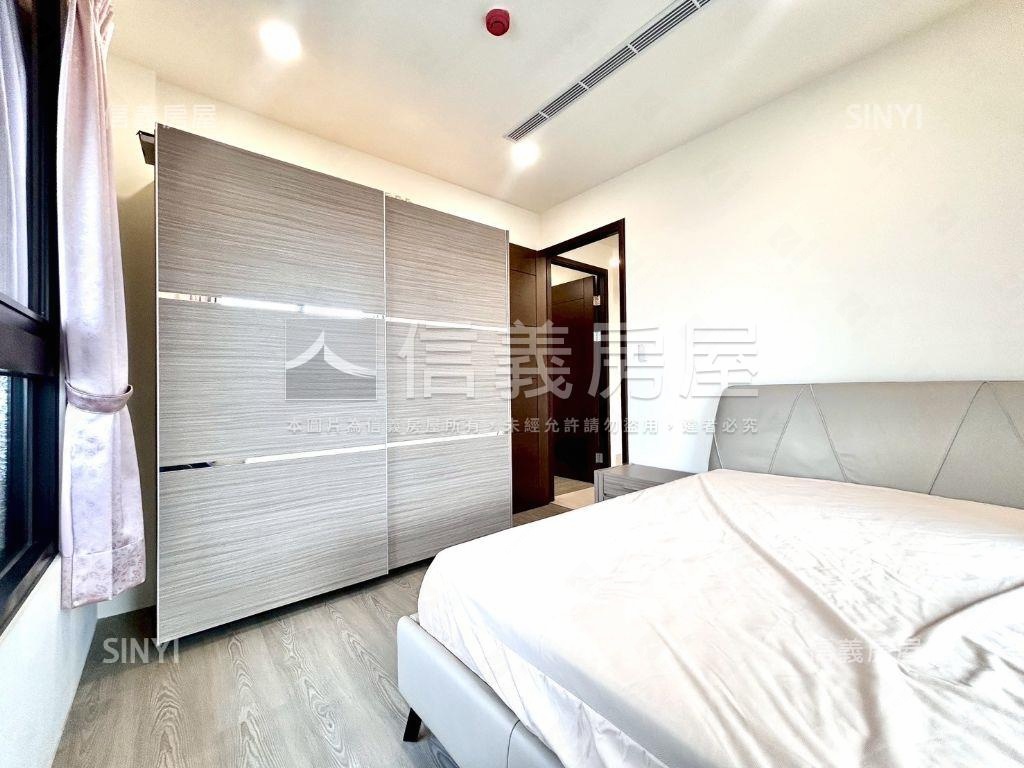 文心１號高樓大兩房車位房屋室內格局與周邊環境