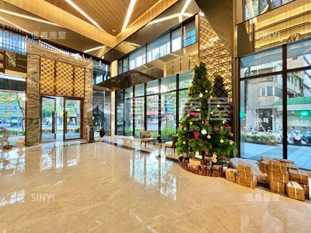 文心１號高樓大兩房車位房屋室內格局與周邊環境