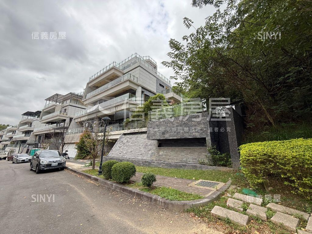 康橋旁稀有兩百坪毛胚別墅房屋室內格局與周邊環境