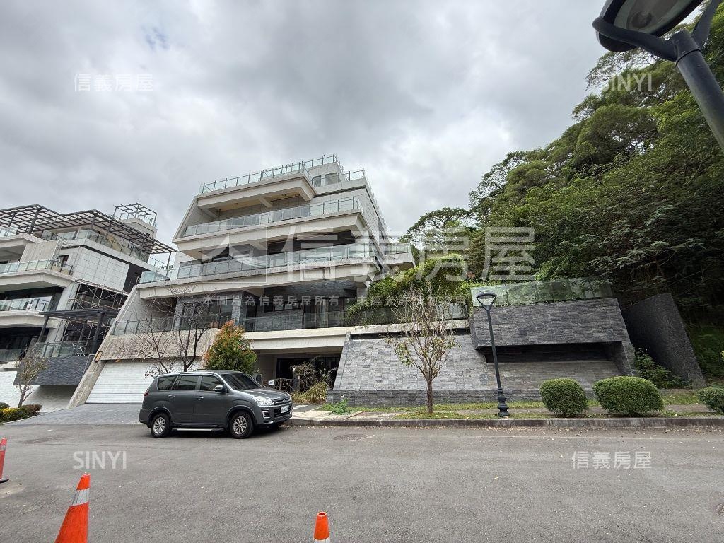 康橋旁稀有兩百坪毛胚別墅房屋室內格局與周邊環境