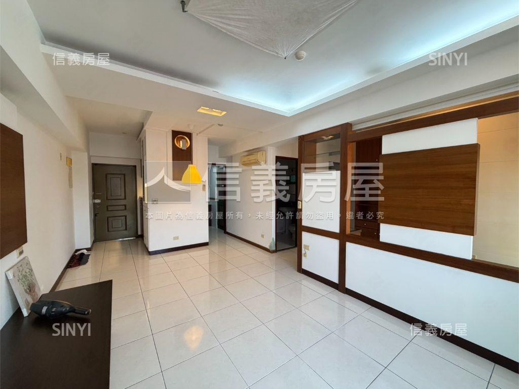 近藝文雙衛浴開窗２房１室房屋室內格局與周邊環境