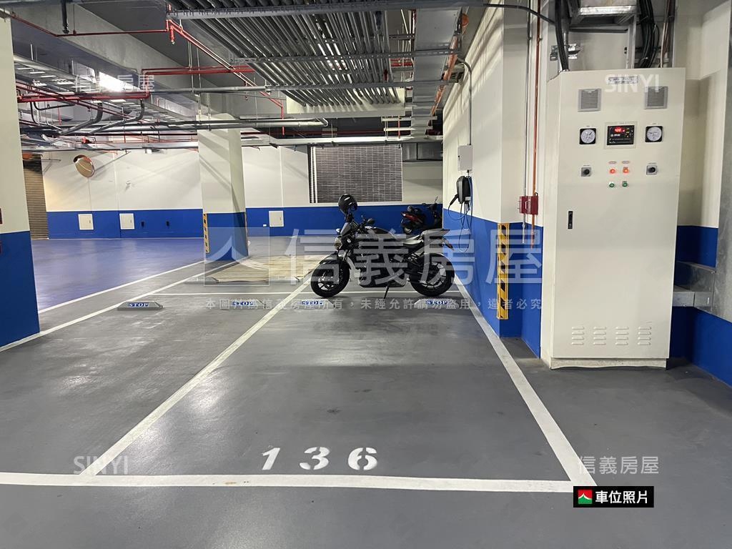 專任約★豪發帝景三房車位房屋室內格局與周邊環境