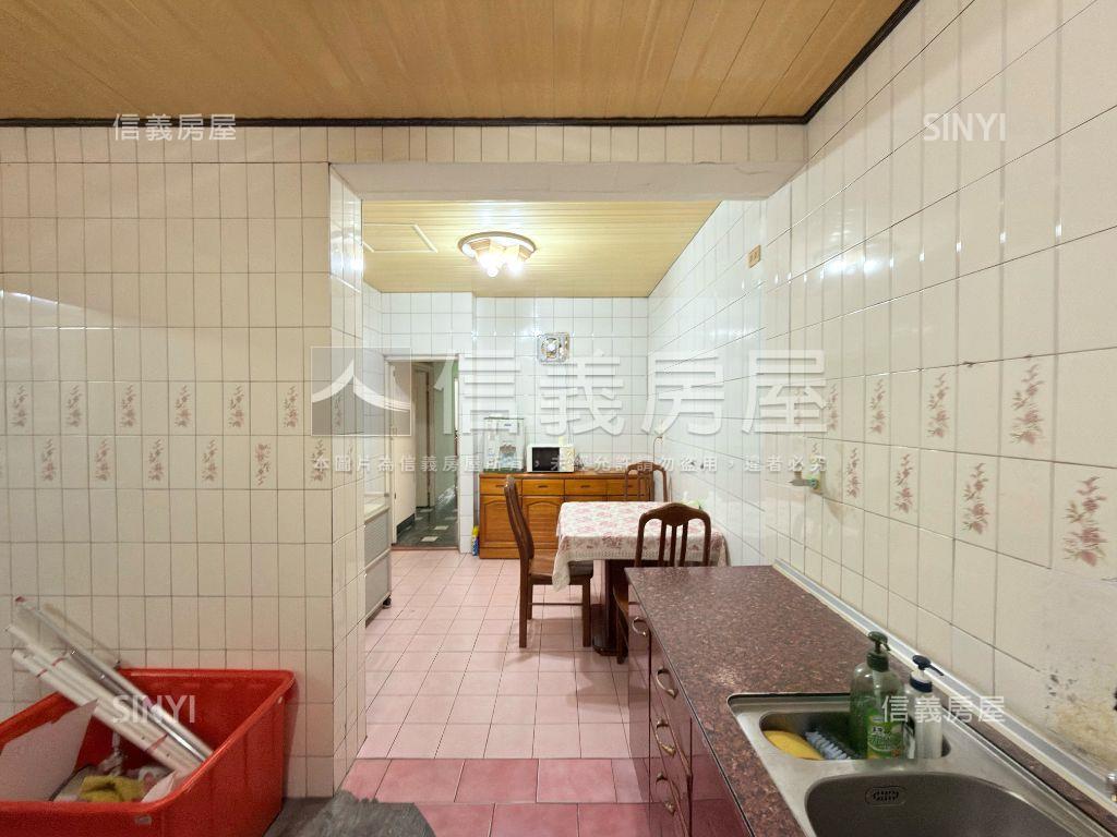 稀有重陽美寓三樓房屋室內格局與周邊環境